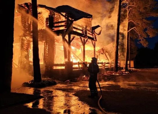 На Житомирщині зранку гасили великий готельно-ресторанний комплекс: подробиці