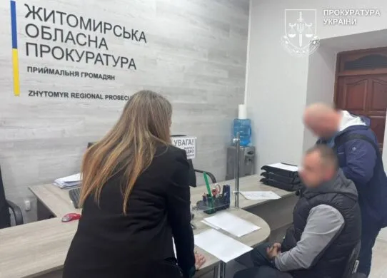 У Житомирі кардіолог три роки торгував фальшивими діагнозами
