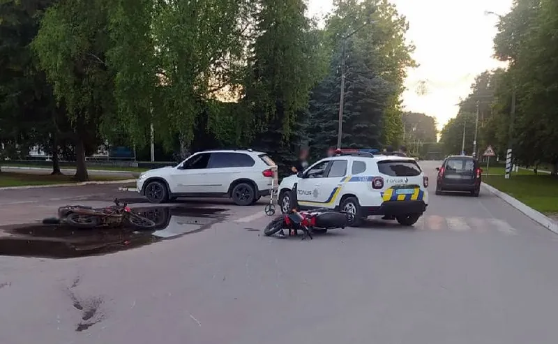 На Житомирщині підлітки влаштували дві масштабні аварії на мотоциклах