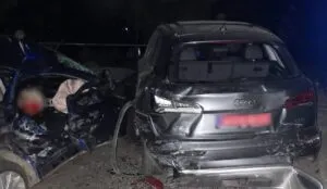 ДТП в Овручі: хлопець на Subaru протаранив два припарковані легковики