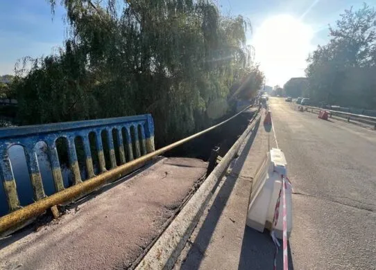 У Бердичеві нарешті починають ремонт мосту, що рухнув два роки тому