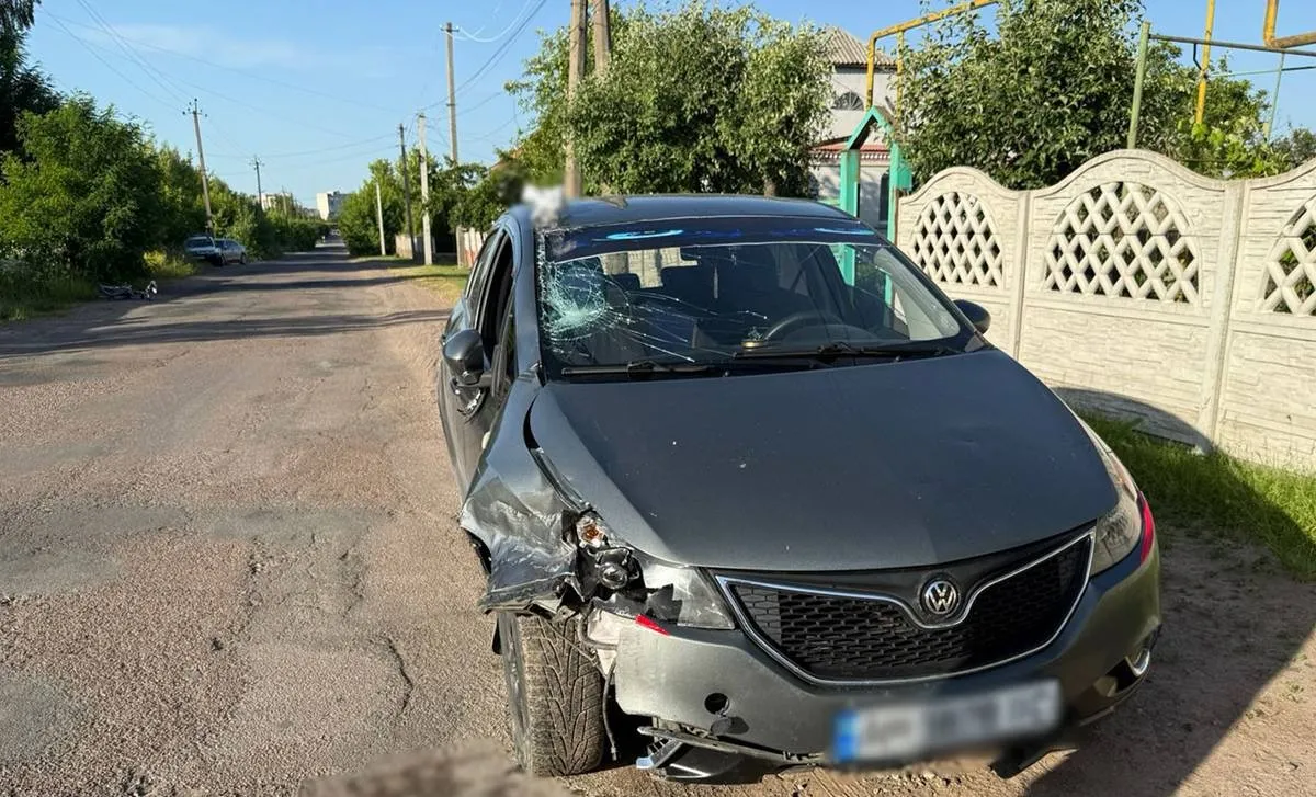 На Житомирщині водій Geely збив 62-річного велосипедиста - чоловік у реанімації