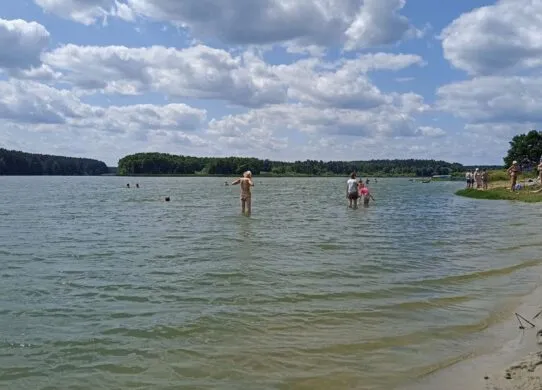 На трьох із чотирьох офіційних пляжів Житомирщини вода забита кишковою паличкою