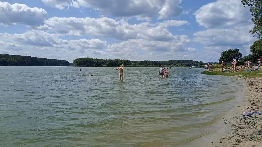 На трьох із чотирьох офіційних пляжів Житомирщини вода забита кишковою паличкою
