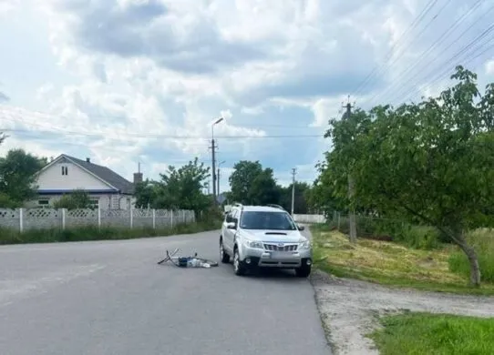 Аварія на Житомирщині: поліція з’ясовує обставини наїзду Subaru на велосипедиста