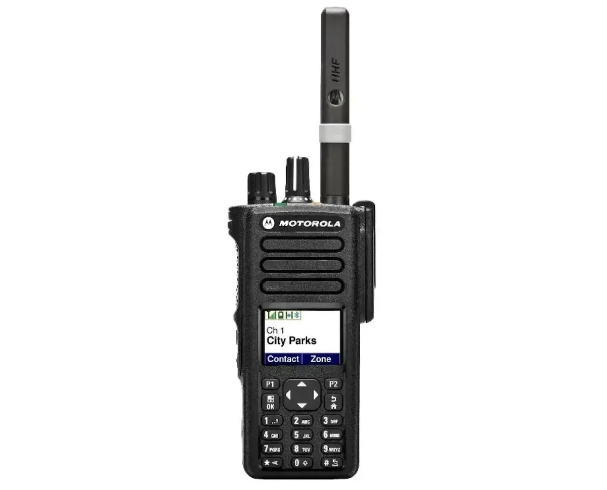 Motorola DP4800: розширений функціонал для командирів