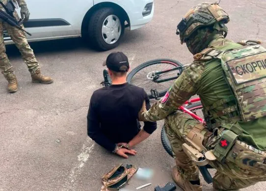 На Житомирщині спецпризначенці затримали військового в СЗЧ