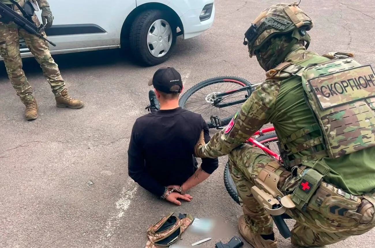 На Житомирщині спецпризначенці затримали військового в СЗЧ