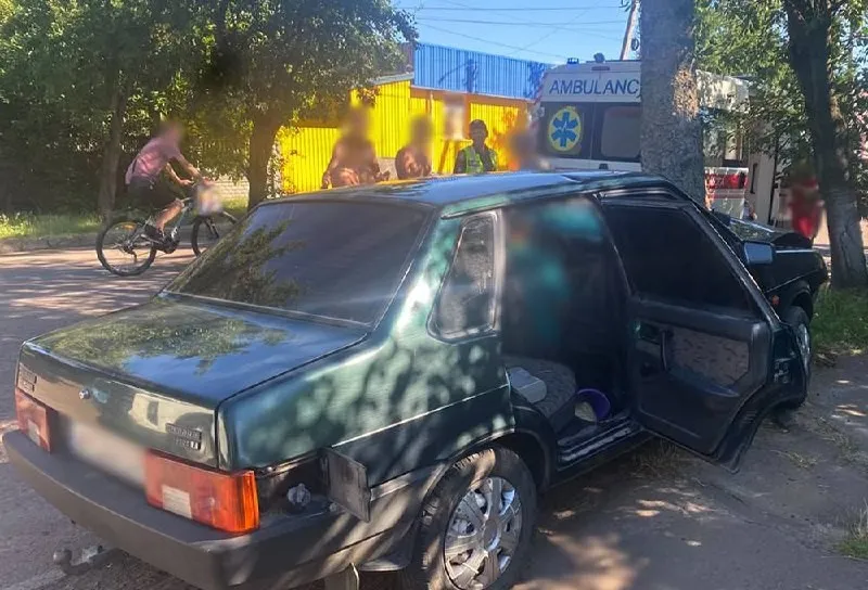 На Житомирщині внаслідок ДТП загинули водій легковика та 16-річний мотоцикліст