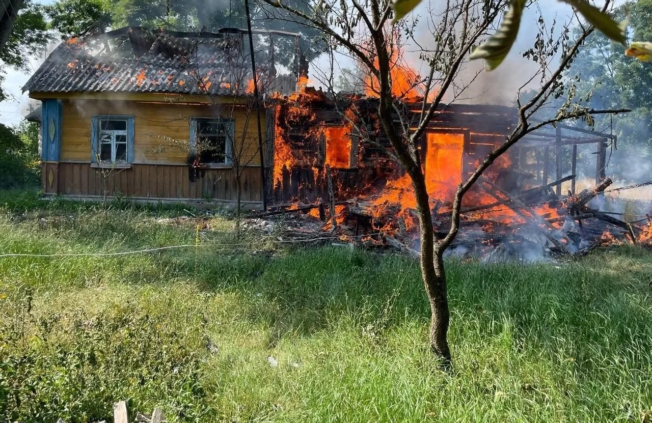 Смертельна пожежа на Житомирщині: у палаючому будинку виявили тіло 63-річного господаря
