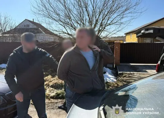 Визнав вину та донатив 1 млн грн на ЗСУ: суд виніс вирок житомирянину за продаж автоматів і гранат