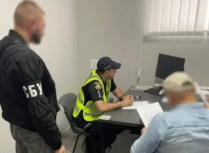 На Житомирщині затримали працівника лікарні, який торгував інвалідністю
