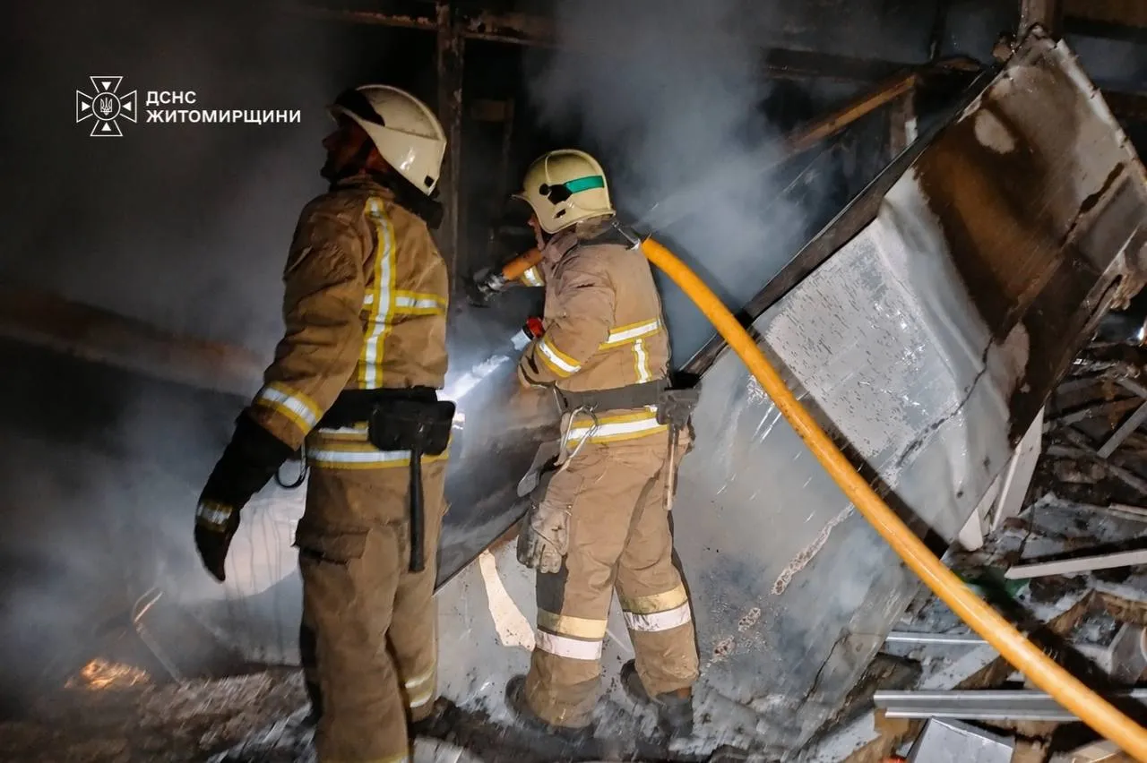 Ворожі безпілотники знову атакували Житомирську область: що відомо про наслідки