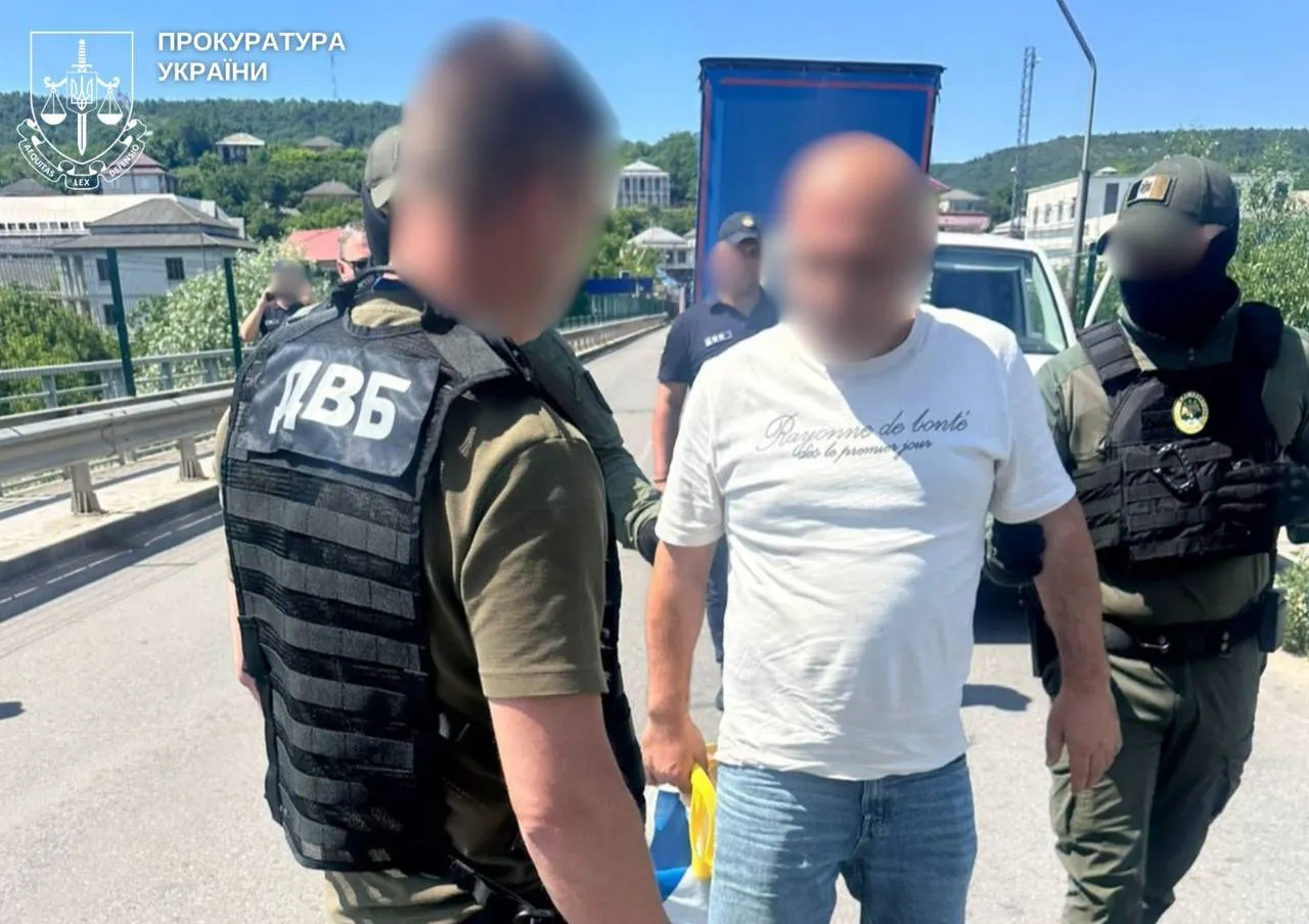Ховався в Молдові: у Житомирі судитимуть екстрадованого іноземця за сурогатний спирт і відмивання грошей