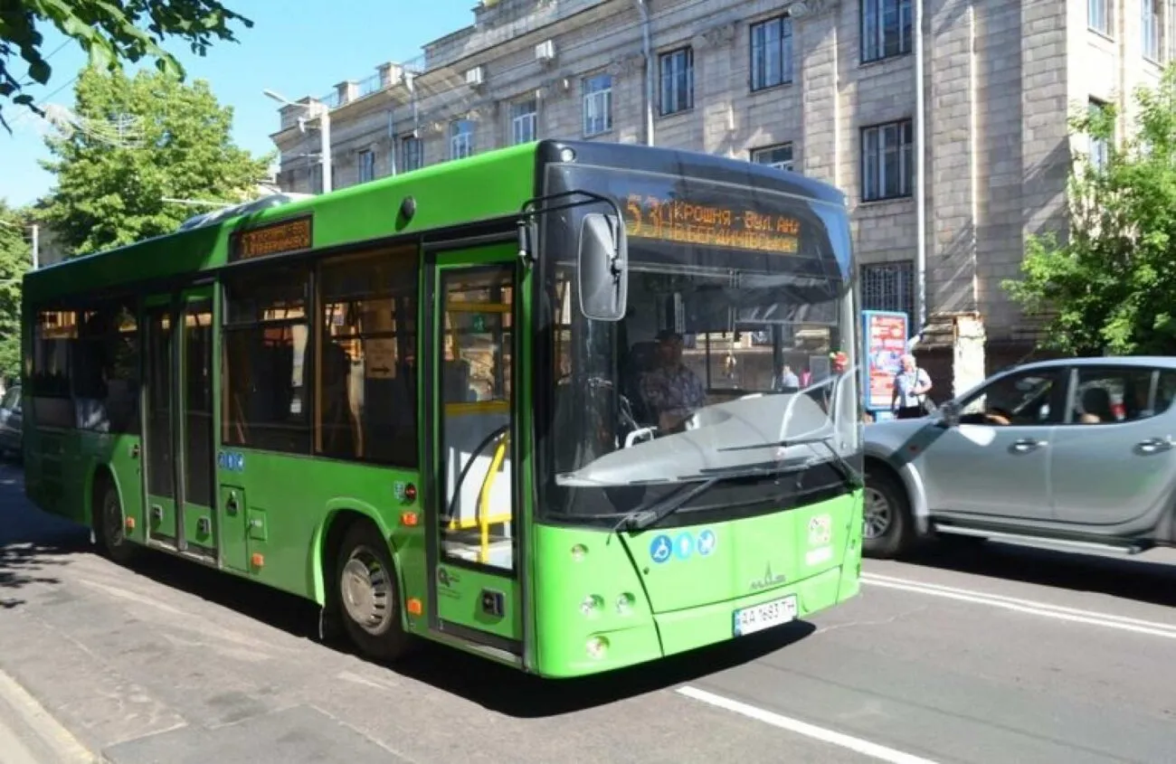 У Житомирі не працює електротранспорт: як їздитимуть автобуси сьогодні