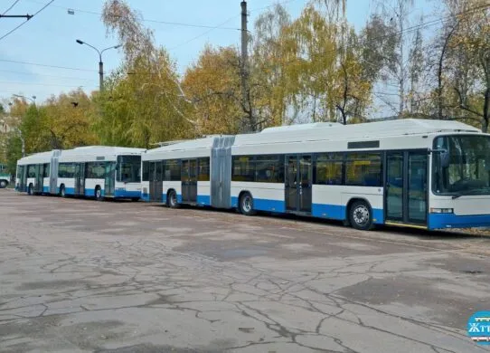 В Житомирі завершили збірку всіх двосекційних тролейбусів зі Швейцарії