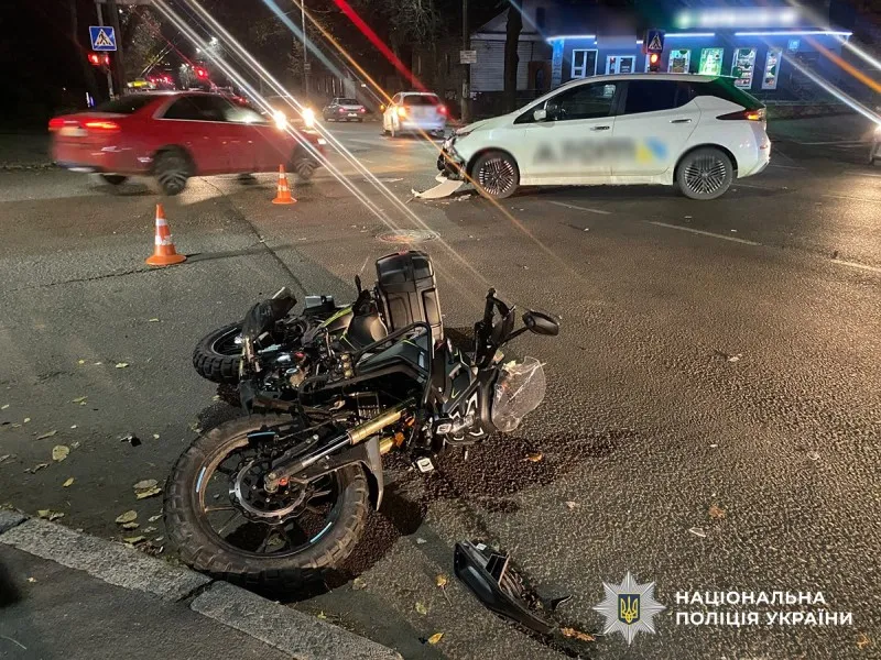 В Житомирі водій легковика збив мотоцикліста на Великій Бердичівській