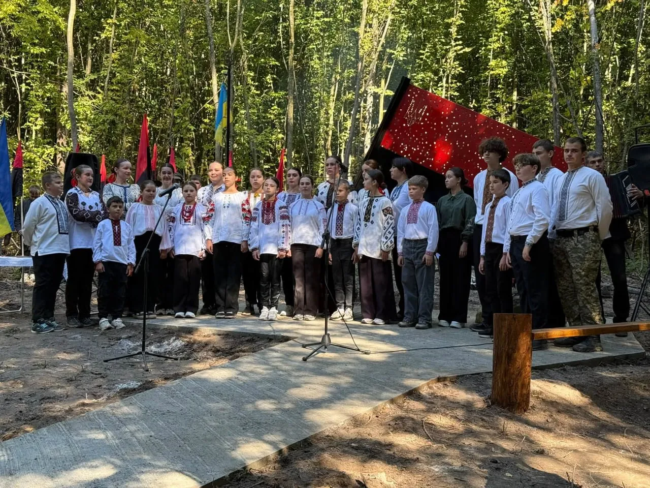 Зв’язкова Романа Шухевича Марія Римик: біля міста Бережани освятили меморіальну композицію
