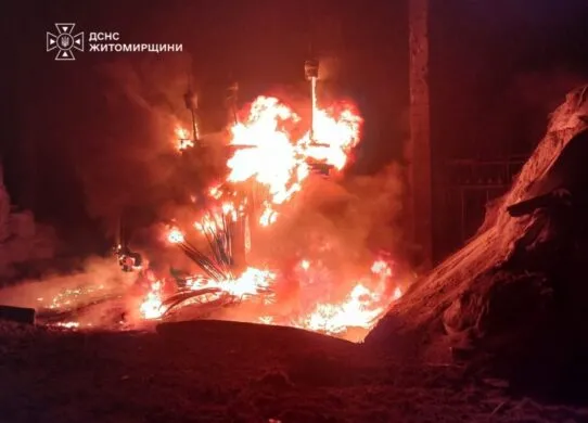 Другий день поспіль під ударом: вогонь після нічної атаки на Житомирщину